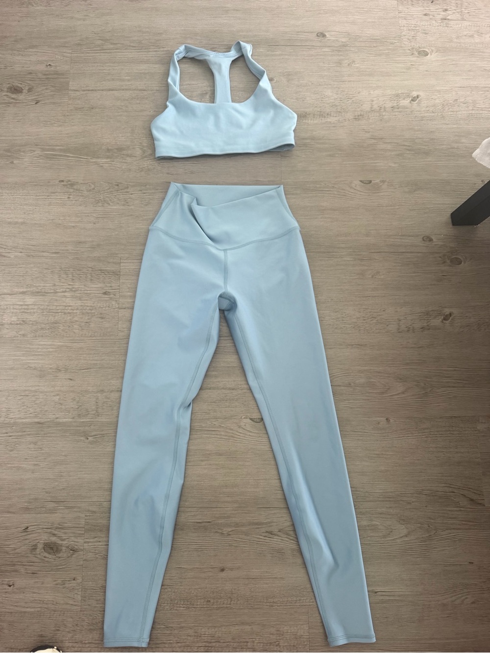ALO Yoga Light Blue High-Rise Leggings & Racerback Sports Bra Set